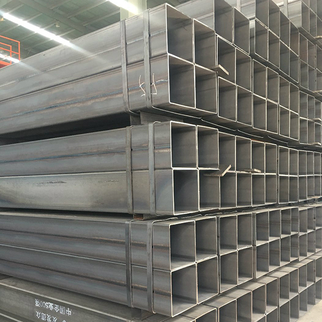 أنبوب مستطيل ومربع